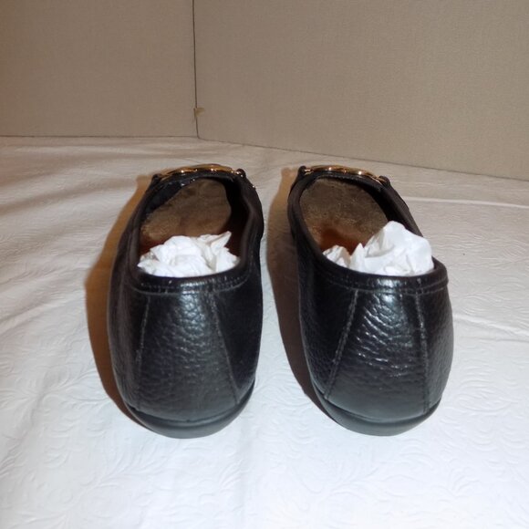 AEROSOLES 7 Black Flats Faux Leather Gold Knot Accent "Stitch & Turn" Big Bet - Picture 4 of 8